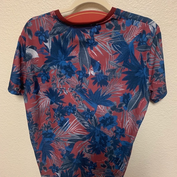 Armani Exchange T- Shirt - Picture 2 of 2